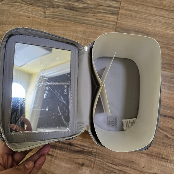 Dior Beauty Around the World Vanity Bag Cosmetic Case - Picture 8 of 11